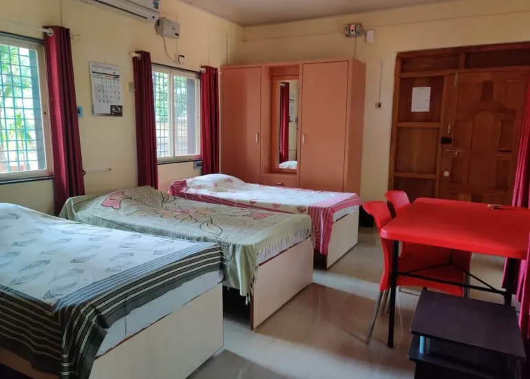 Deluxe Room with Kitchenette (D2)